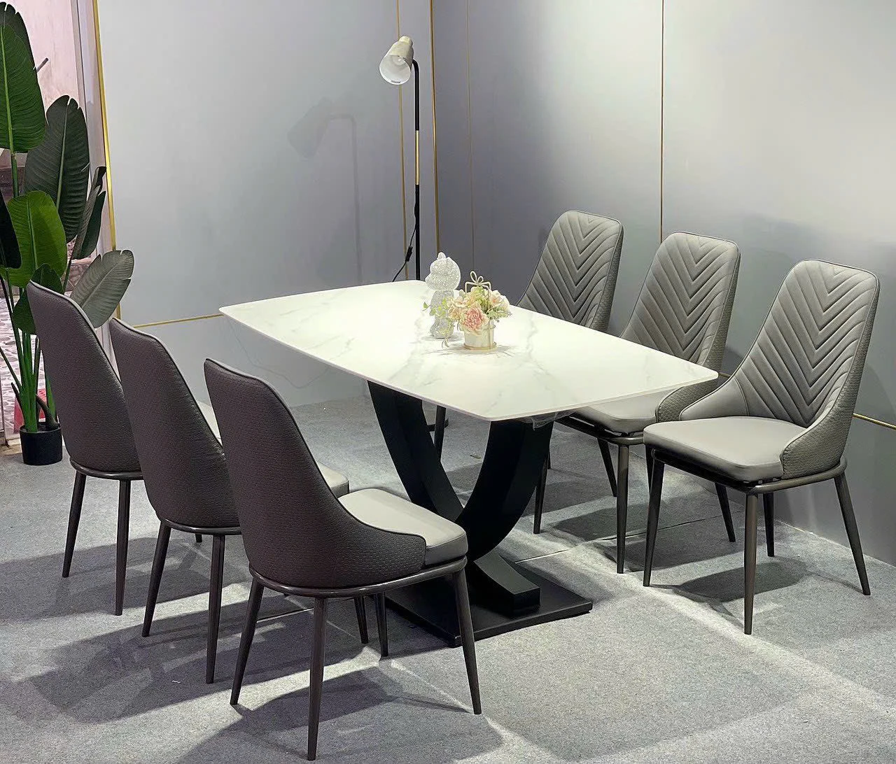 alt="Bộ Bàn Ăn Mặt Đá Milot – SKU : ED032"