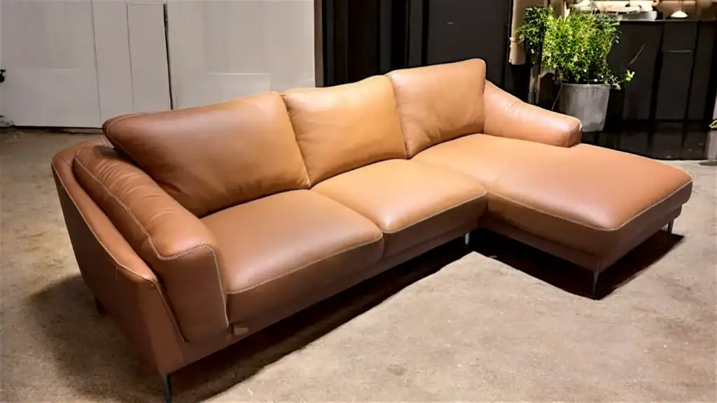 alt="Ghế Sofa Góc Da Italia - Giovani"